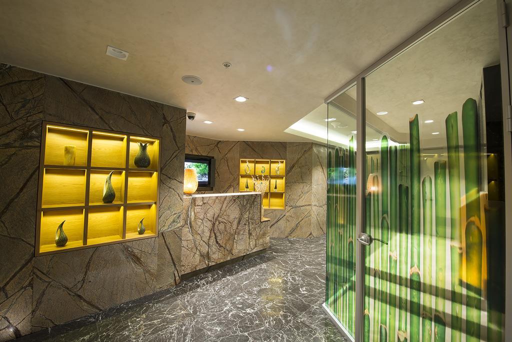 Ramada By Wyndham Gemli̇K Hotell Gemlik Exteriör bild