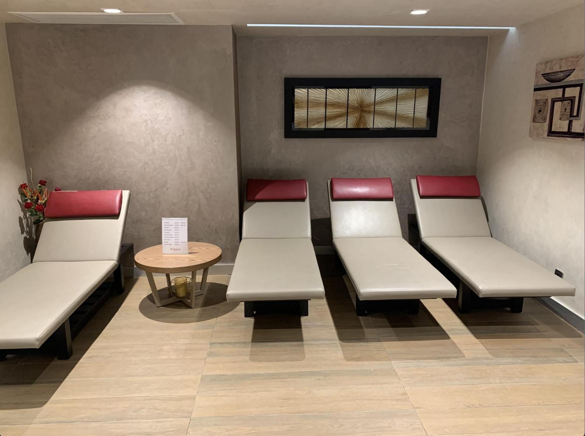 Ramada By Wyndham Gemli̇K Hotell Gemlik Exteriör bild