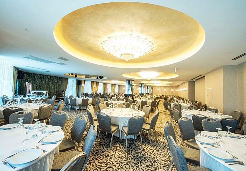 Ramada By Wyndham Gemli̇K Hotell Gemlik Exteriör bild