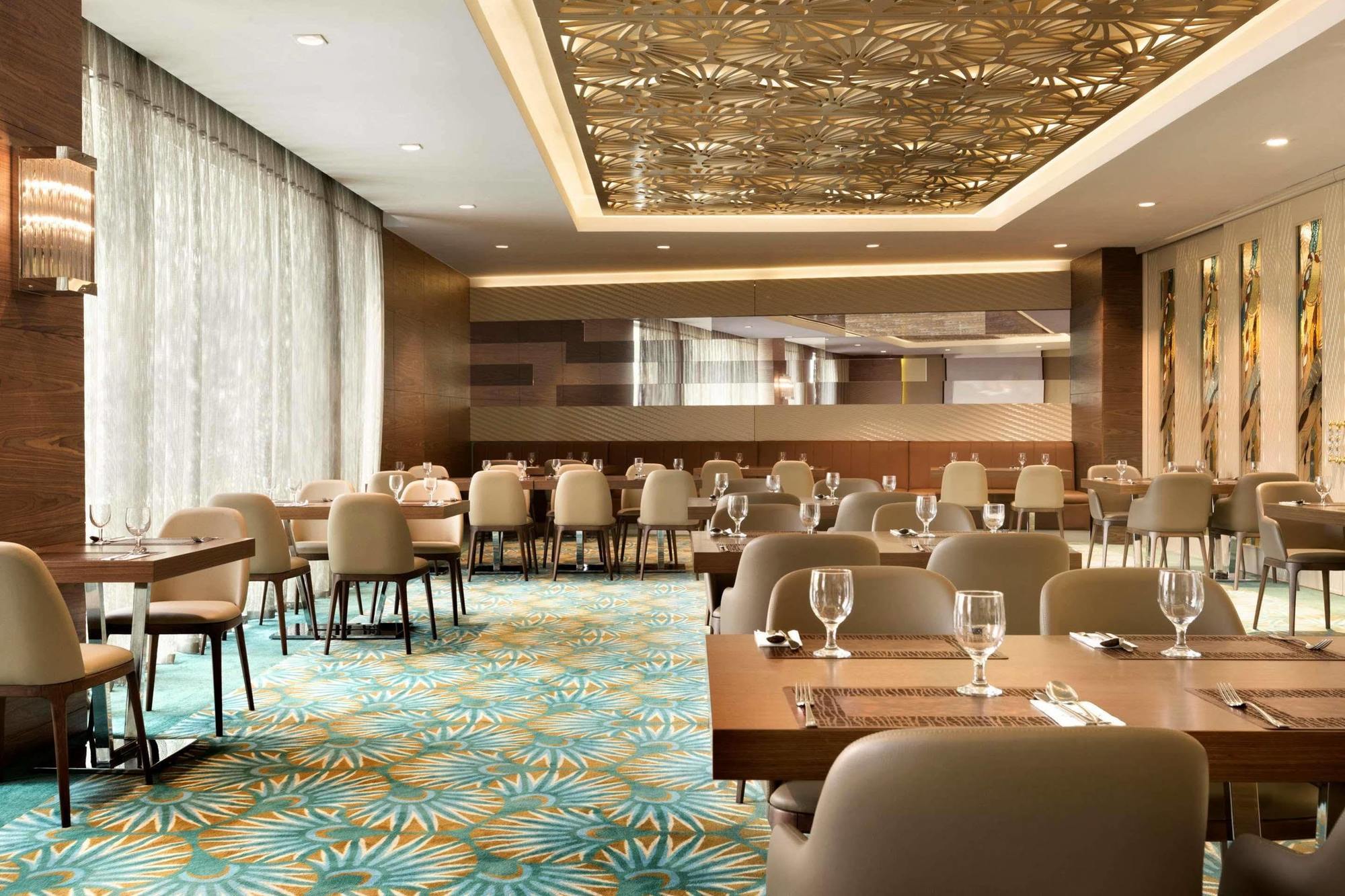 Ramada By Wyndham Gemli̇K Hotell Gemlik Exteriör bild